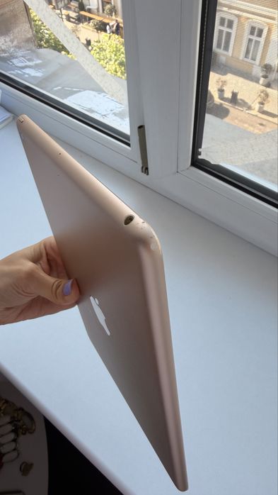 iPad 5 покоління 32 GB Rose gold