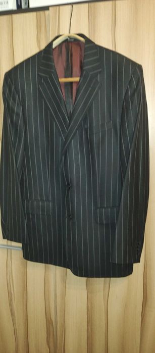 костюм мужской продам