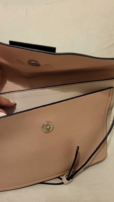 Carteira da marca Parfois