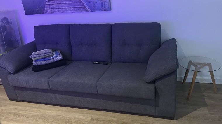 Sofa novo, comprei e ficou grande na minha sala