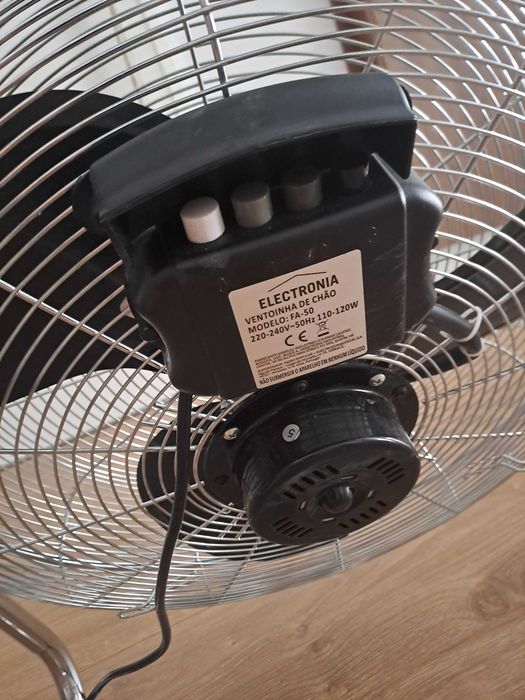 Ventoinha de Chão 55cm 120 W