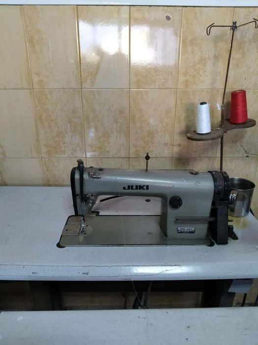 Máquinas costura juki