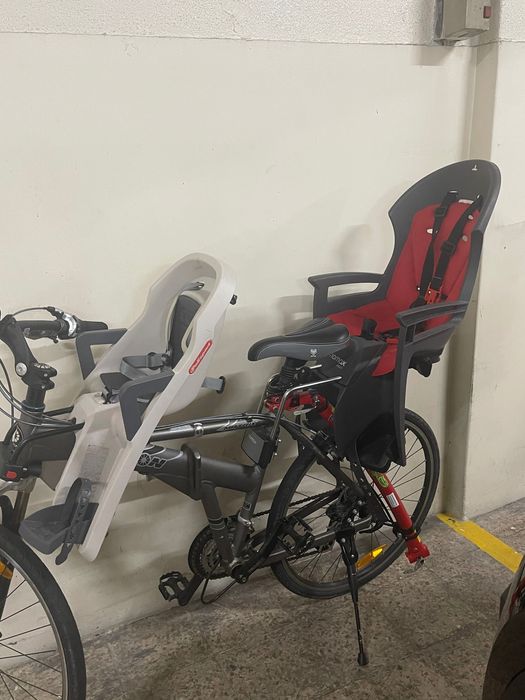 Cadeira porta-criança fixação quadro