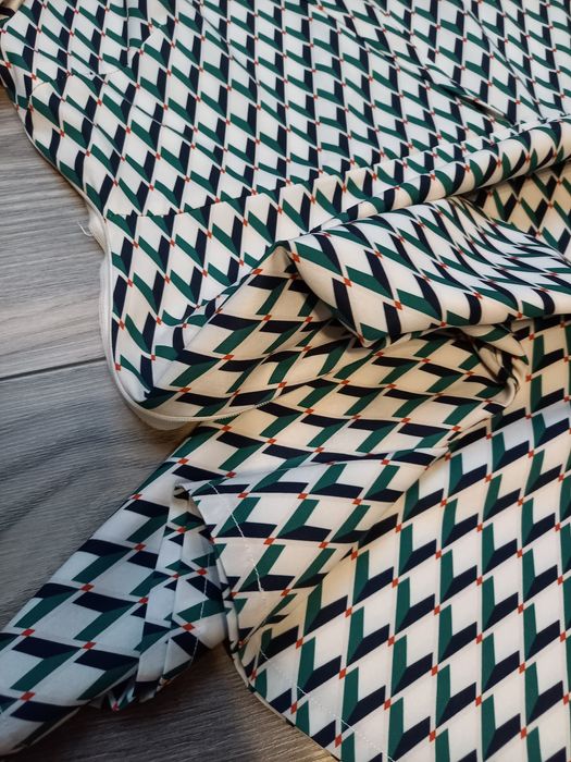 Śliczna sukienka rozm. S