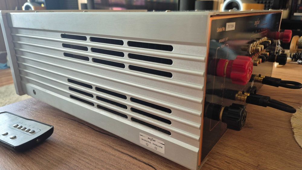 Dussun V6i wzmacniacz dual mono