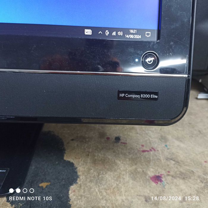 3 - Computador HP Compaq  ALL-in-ONE 8200