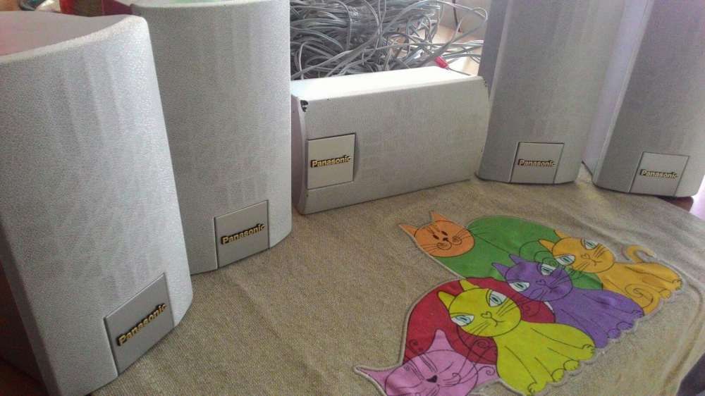 5 colunas Homecinema Panasonic SB-AFC80