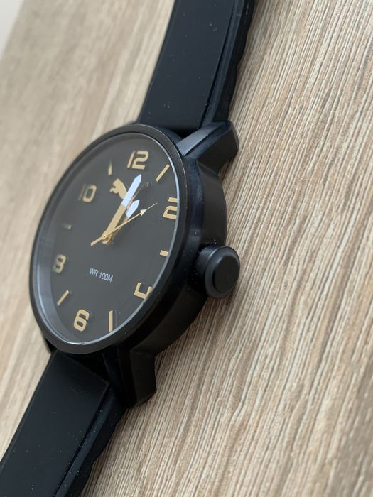 Наручний годиннки Puma 100m