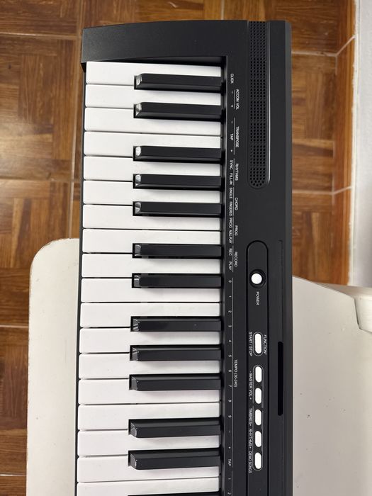 Piano/teclado OQAN