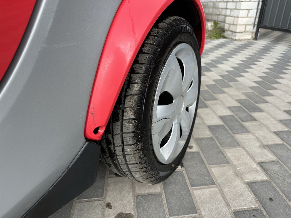 Mersedes-Bens Smart 450 в ідеальному стані