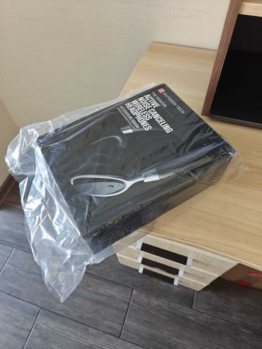 навушники Outdoor Tech НОВІ  підійдуть на  подарунок !!!