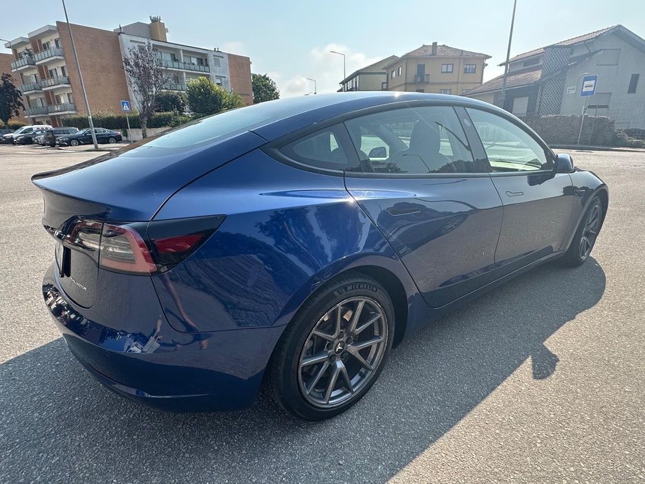 Tesla Model 3 Long Range