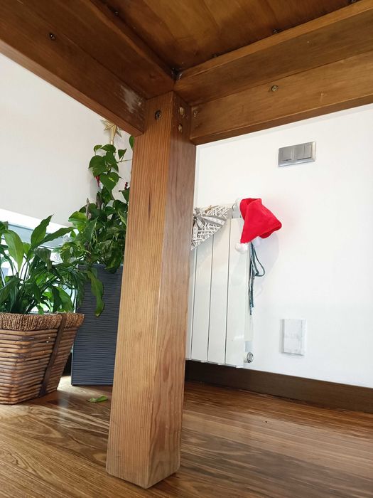 Dining Table, Solid Wood Top with Tempered Glass, L 0.95 × W 1.6 × H 0.864285485626498122