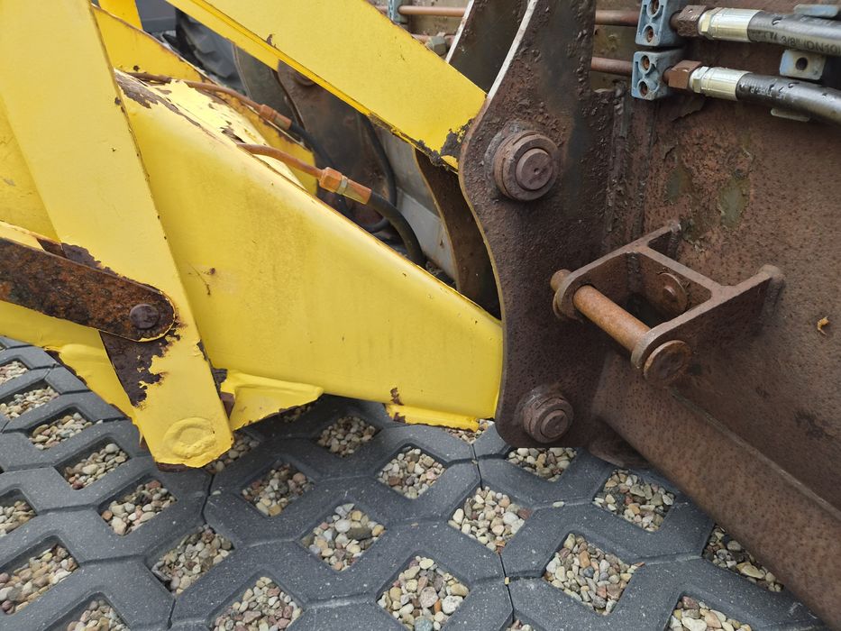 Koparko ładowarka New holland LB110 2003r teleskop