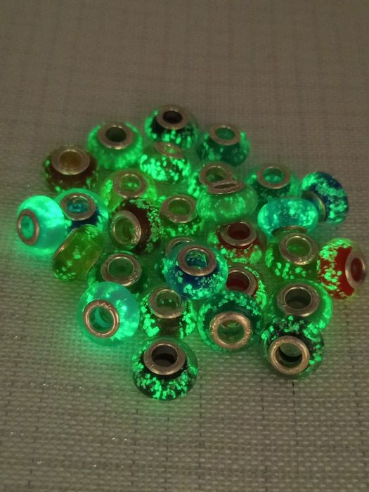 Charms świecący w ciemności do bransoletki modułowej
