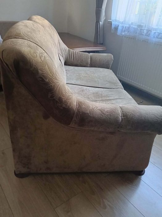 Oddam sofę rozkładaną, z funkcją spania.
