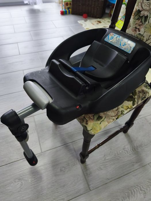 Nosidełko Maxi Cosi z bazą