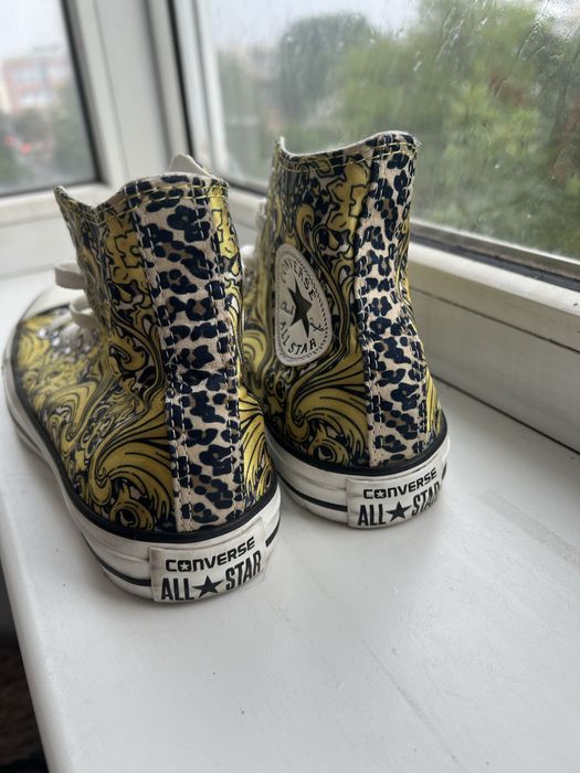 Яскраві кеди Converse