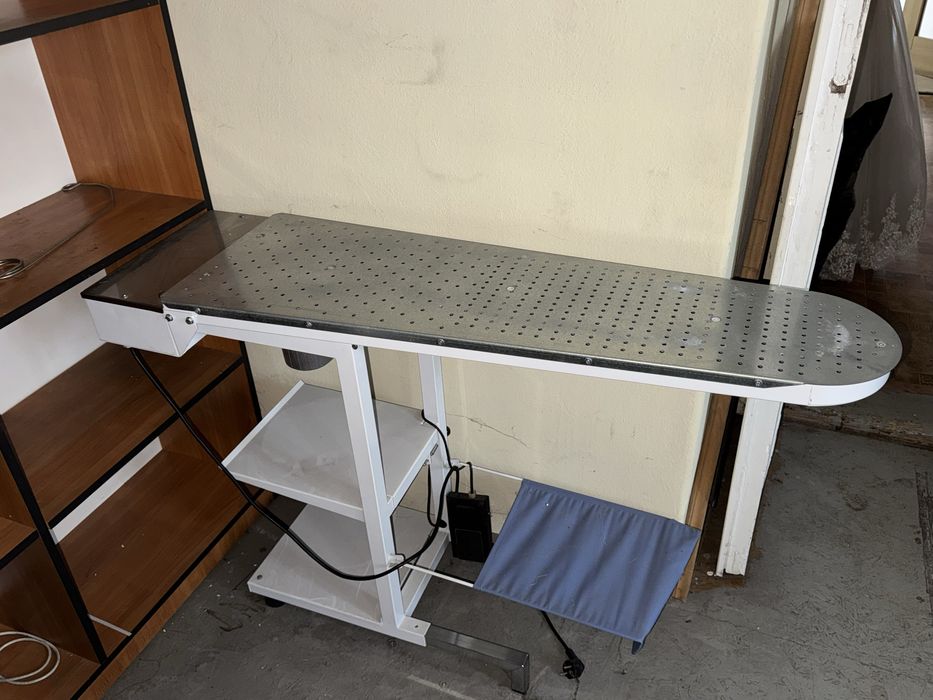 Profesionalny stół prasowalniczy z odciągiem + duża deska
