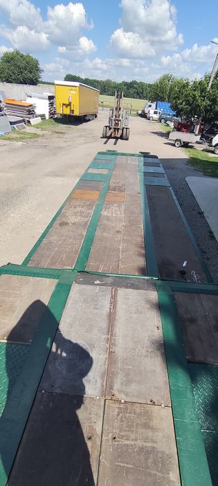 Трал полуприцеп платформа негабарит свіжопригнаний  саф
