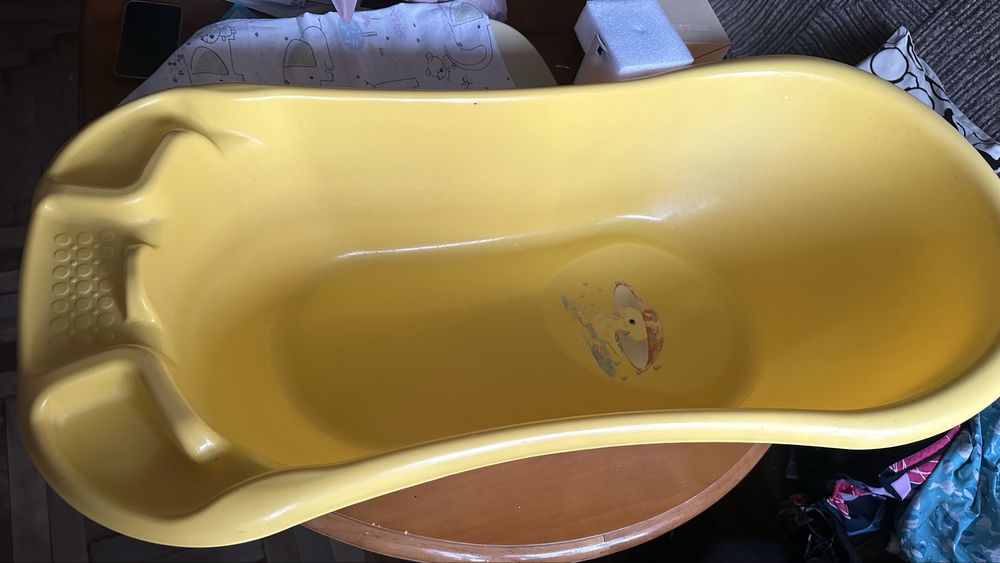 Дитяча ванночка для купання