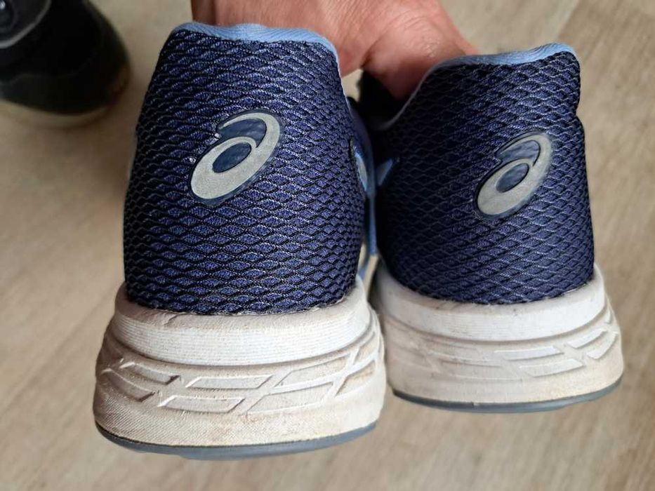 buty biegowe Asics 40,5  US 9