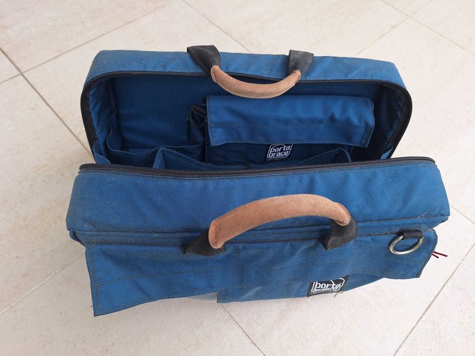 Conjunto câmara Sony e mala