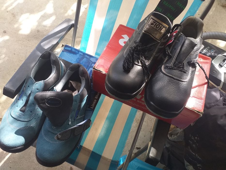 5 pares Sapatos e 2 de botas de biqueira aço  novas palmilhas antibacterianas