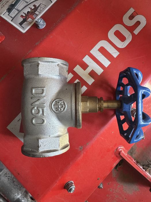 Zawór żeliwny 2”