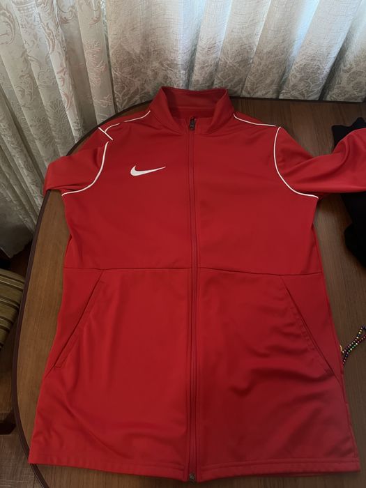 Ветровка мужская Nike M Nk Rpl Park20 Rn Jkt W Red
