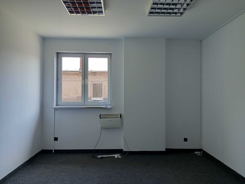 Wynajmę biuro - pow. 20,00 m2 MEDIA w Cenie!