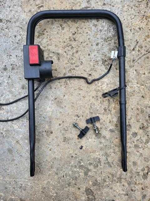 Używany wyłącznik KOSIARKI elektrycznej wraz z uchwytem - kompletny