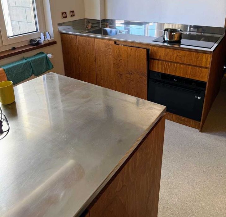 Blat kuchenny ze stali nierdzewnej ze zintegrowanym zlewem na wymiar