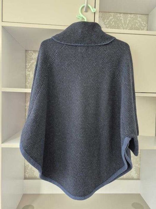 Пончо жіноче з гарним складом, massimo dutti