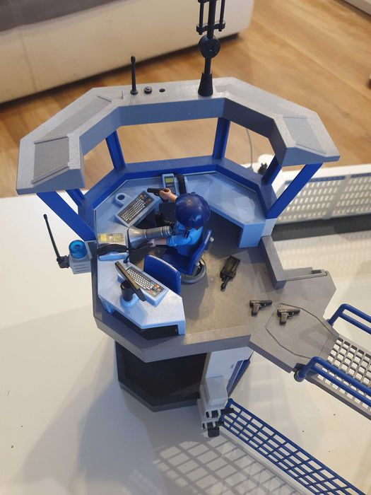 Komisariat policji z wiezieniem Playmobil