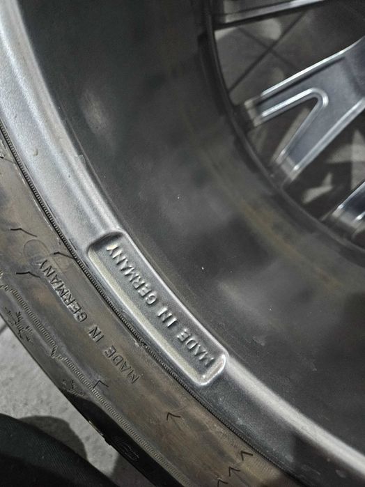 Komplet kół zimowych  AEZ R19 235/55 Continental