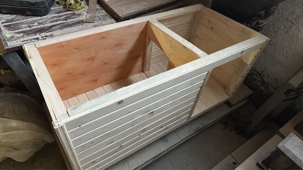 будка для собаки з тамбуром