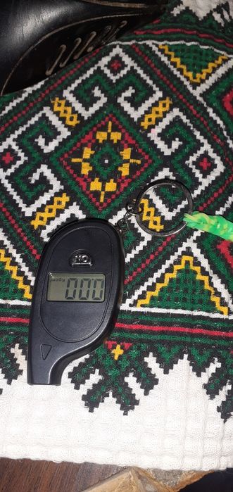 Електронный измеритель давления в камерах