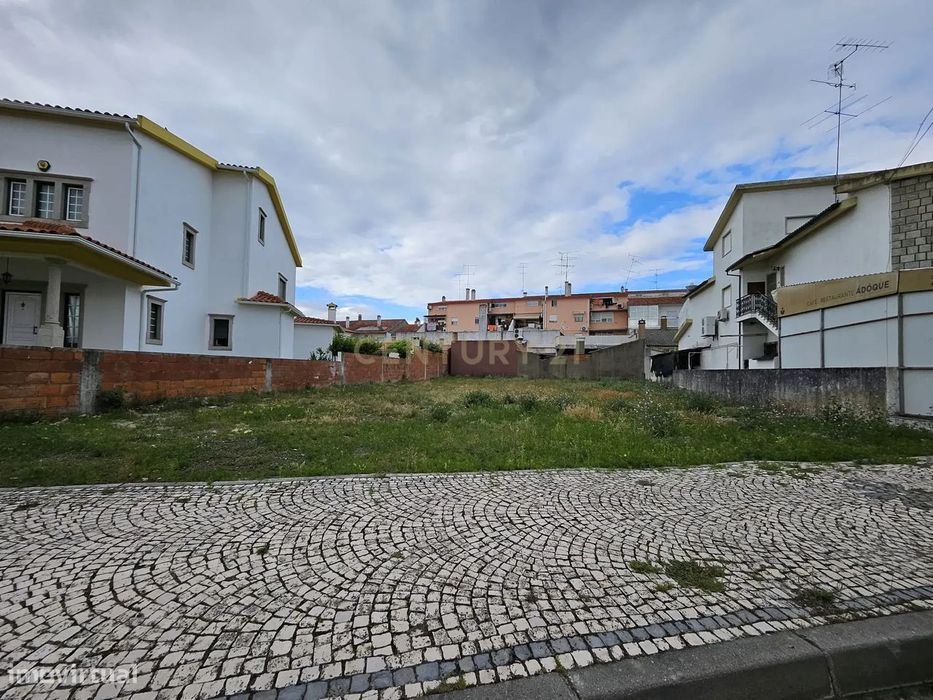 Terreno Urbano com Projeto Aprovado em Alcains, Castelo Branco — Alcains, Castelo Branco