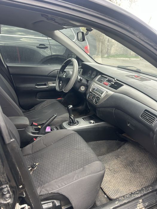 Mitsubishi lancer