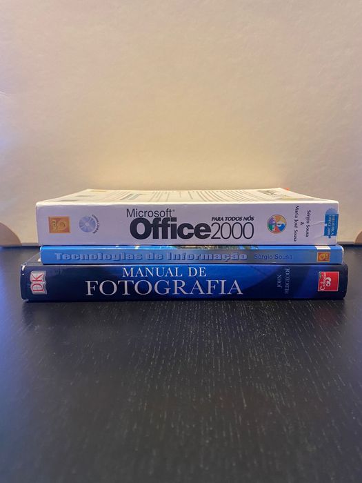 Livros de comunicação empresarial, fotografia e marketing