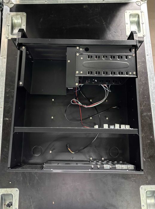 Obudowa RACK do komputera