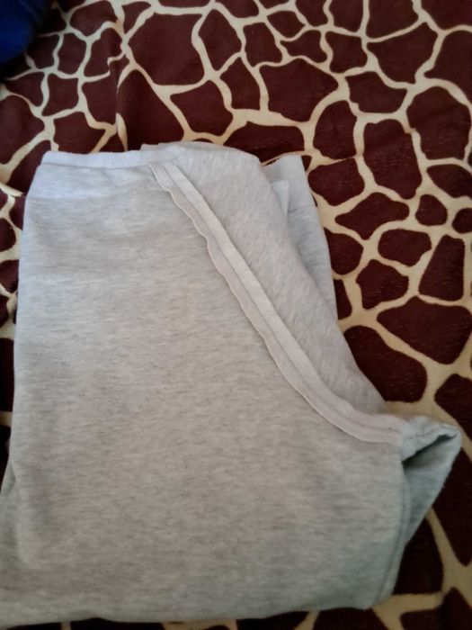 Piekna bluza z modnym motywe skrzydel aniola