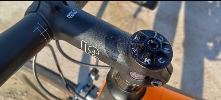 Giant tcr advanced1 / ceramicspeed / 3t carbono  /  GPS Garmin  / sapatos  mavic carbon