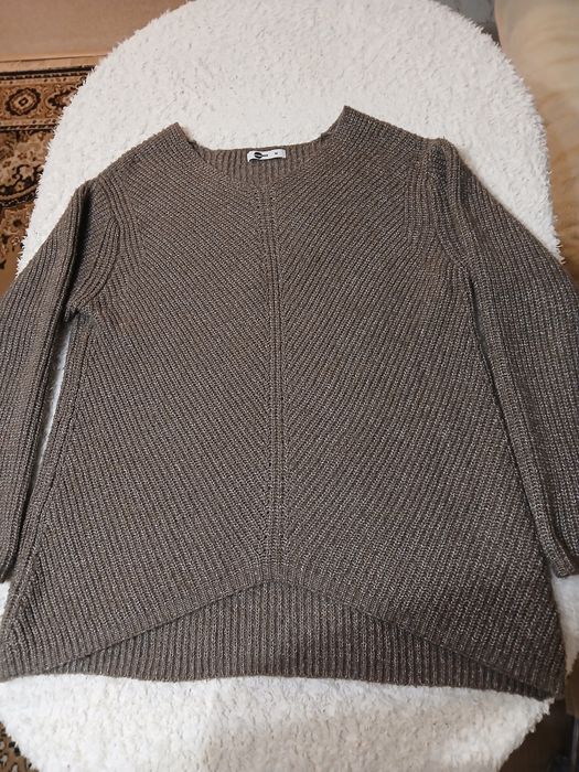 Продам свитер  женский