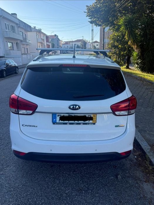 Kia Carens 1.7 CRDI 7 lugares — photo 4