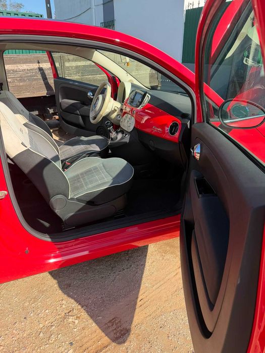 Fiat 500 lounge usado em bom estado