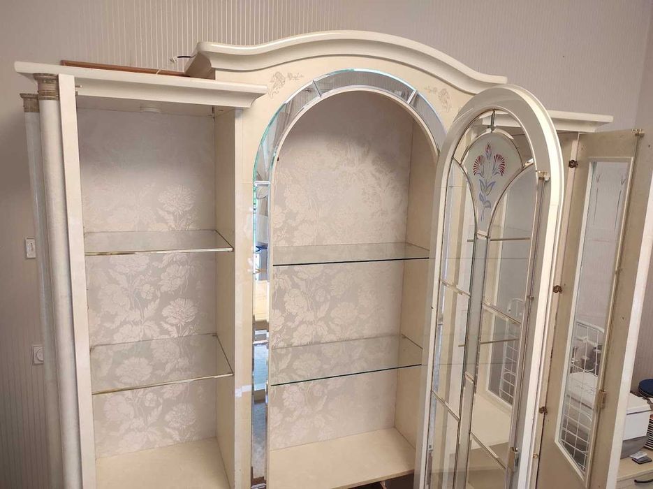 Witryna serwantka włoska ecru imitacja marmuru