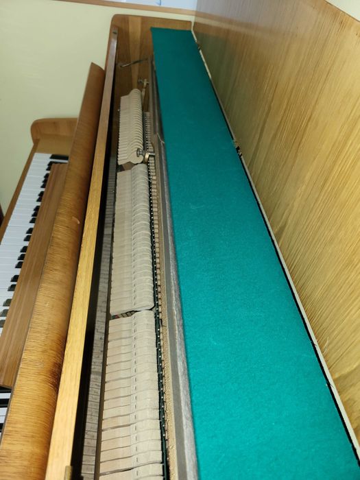 Sprzedam Pianino Calisia