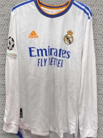 Wersja z zawodnikiem – numer 9 Benzema